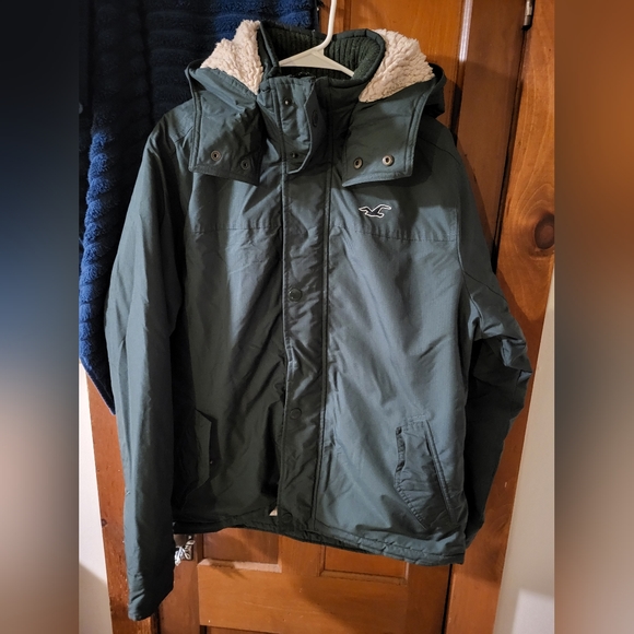 Hollister sherpa lined all weather jacket. Unisex xl. - Picture 13 of 16